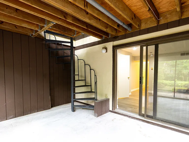 10265 Windstream Dr — Photo 18