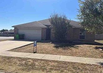 1st image of 301 Valley Dr
