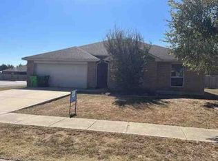 301 Valley Dr, Little Elm, TX 76227