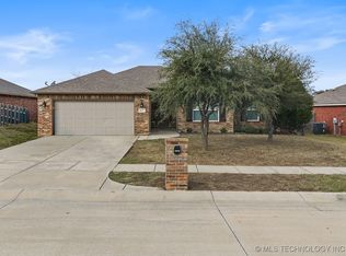 4627 Lakeshore Dr, Ardmore, OK 73401