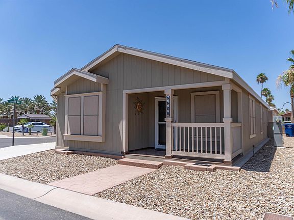2nd image of 5528 E 34th Pl