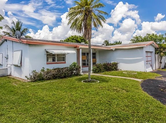 2nd image of 4111 NW 45th Ave