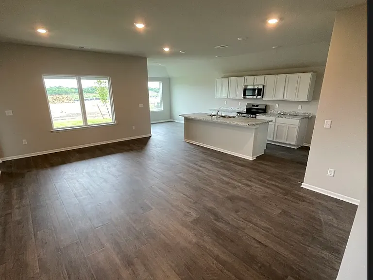 20251 W 193rd Ter — Photo 3