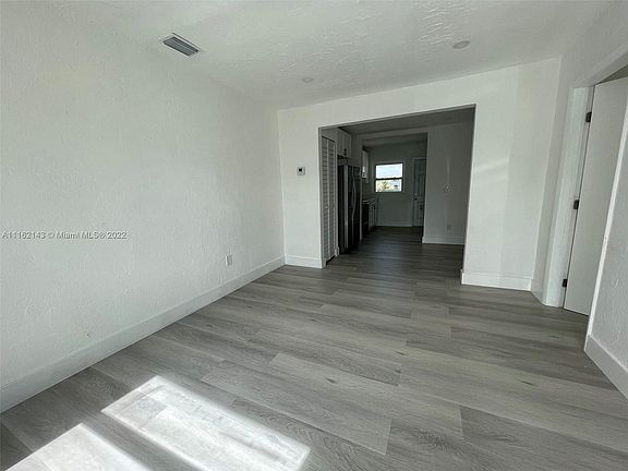 4th image of 2035 NW 43rd St #2033