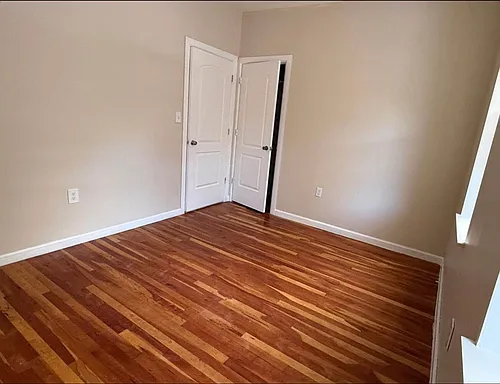 1138 Fteley Ave #4 Photo 1