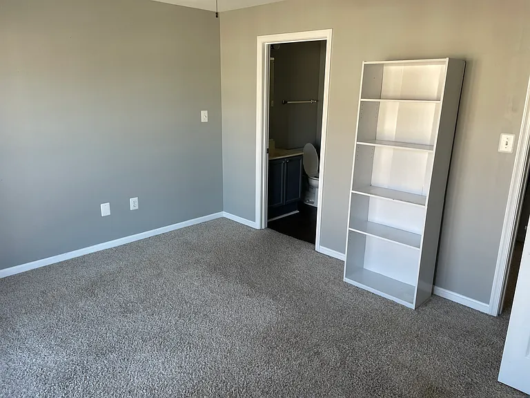 2100 Wayside Dr #D3 — Photo 7