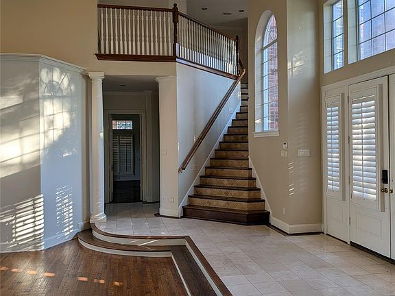 3rd image of 5013 Southern Hills Dr