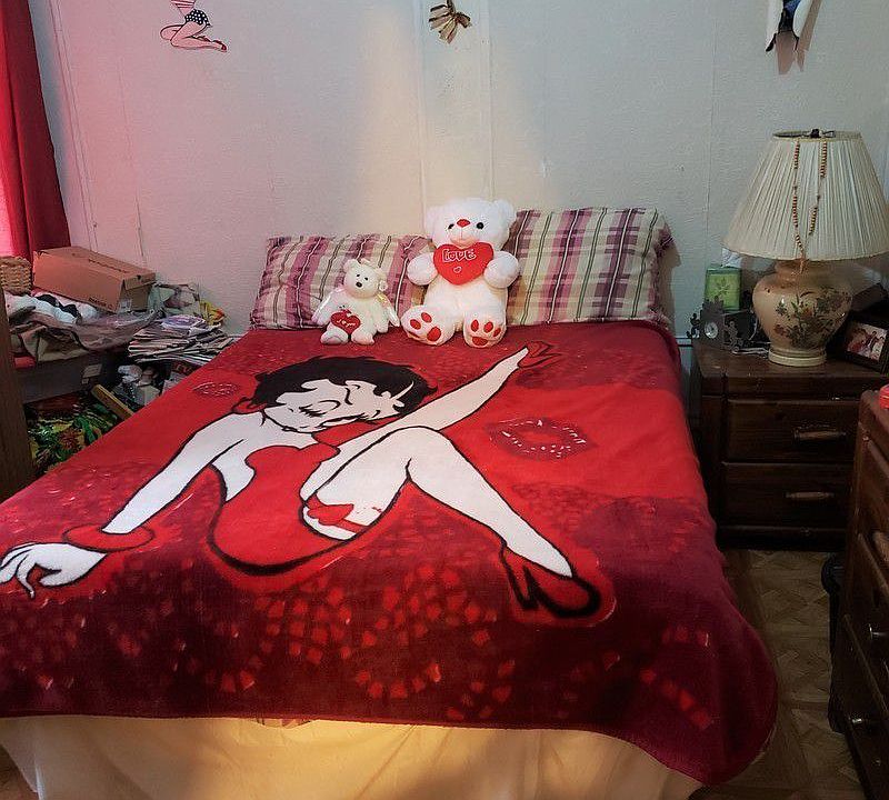 2nd image of 407 Keap St APT 15