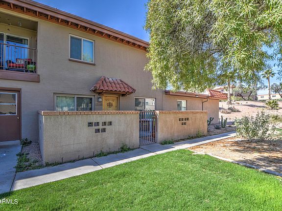 3rd image of 14266 N Oakwood Ln
