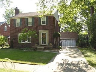 1st image of 2413 Clawson Ave