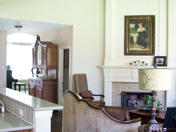 5th image of 8904 Preston Wood Dr