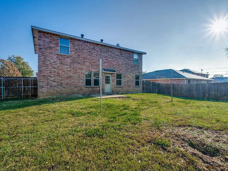 8402 Olivia Meadow Dr — Photo 21