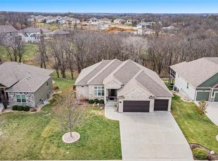 505 Rock Bridge Ct, Smithville, MO 64089