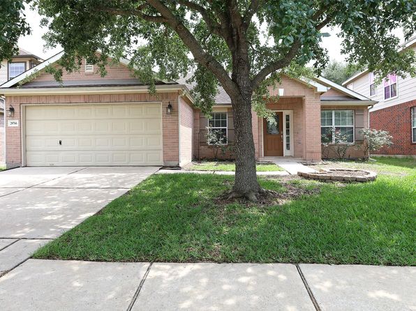 29746 Legends Green Dr, Spring, TX 77386