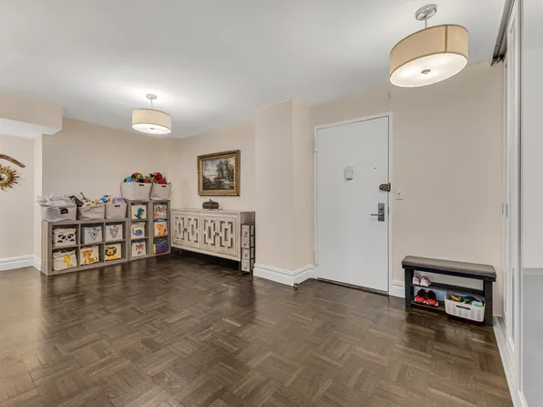 505 East 79th Street image 3 of 16