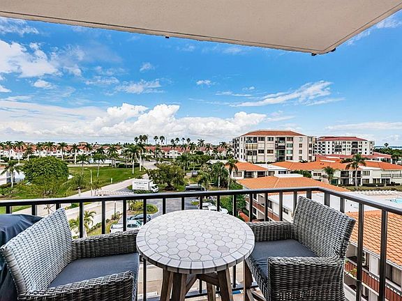 3rd image of 6295 Bahia Del Mar Cir APT 505