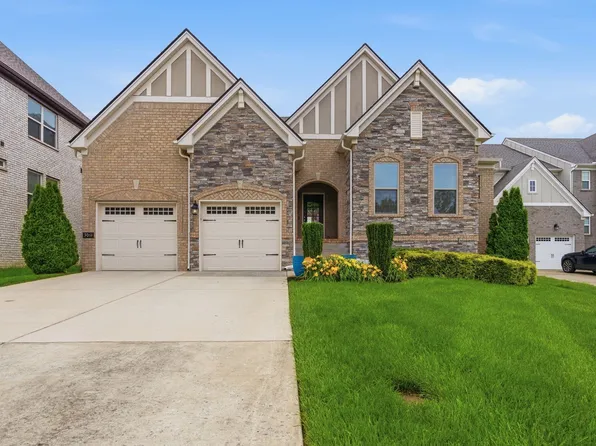 3061 Elliott Dr, Mount Juliet, TN 37122