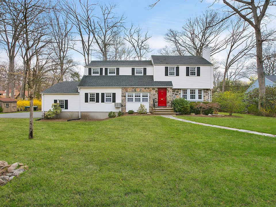 1st image of 70 Fuhrman Ave