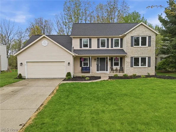 967 Countryside Dr, Medina, OH 44256