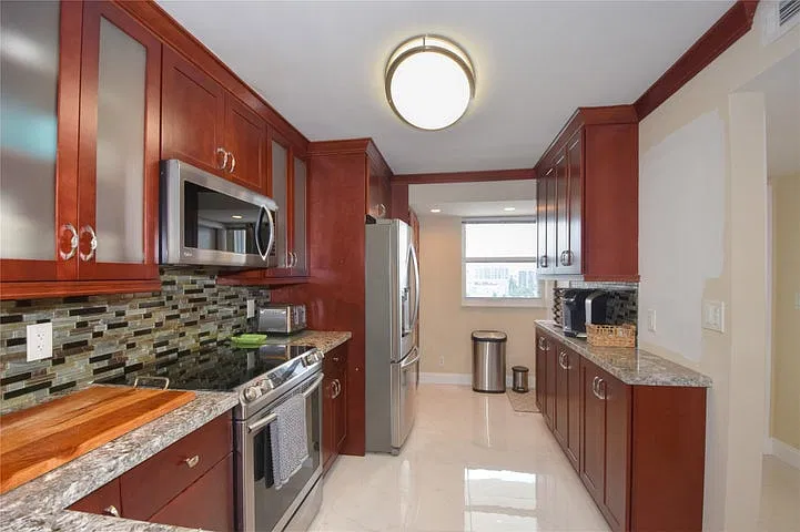 1012 N Ocean Blvd — Photo 2