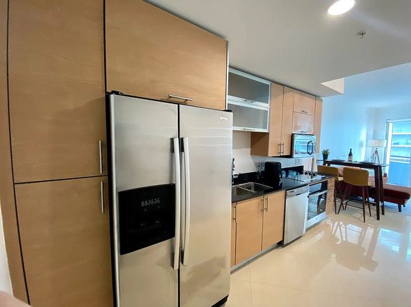 60 SW 13th St APT 4414