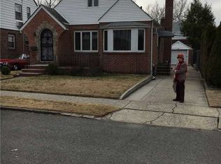 6970 179th St, Fresh Meadows, NY 11365