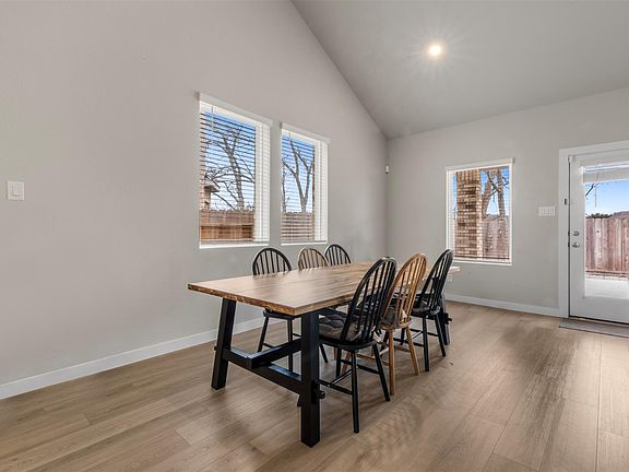4th image of 8327 Valburn Dr