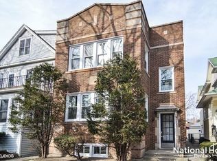 1109 Cleveland St #1, Evanston, IL 60202