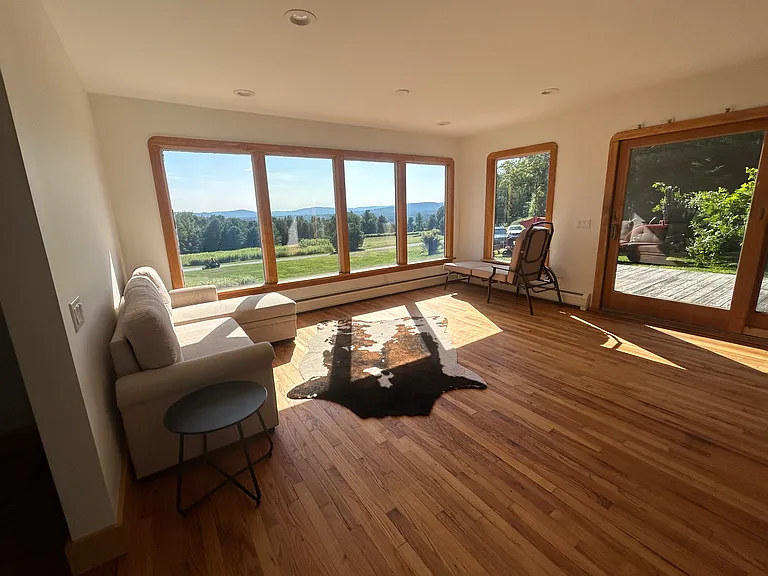345 Lander Rd — Photo 5