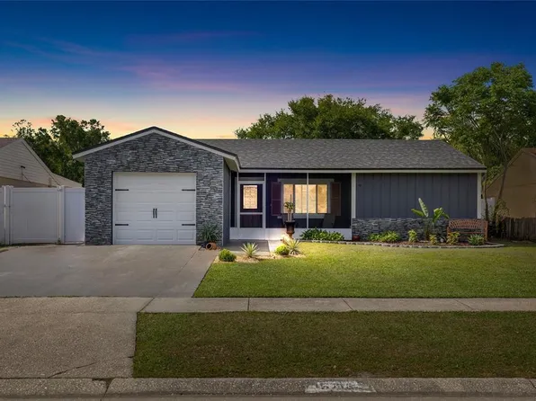 5716 Ridgestone Dr, Tampa, FL 33625