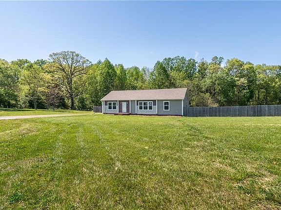 3rd image of 1178 Kaitlyn Dr