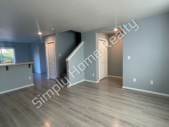 2nd image of 6876 Breeze Dr SE
