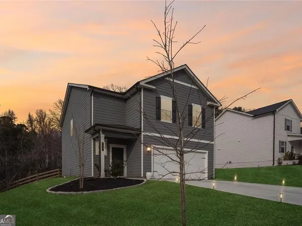 8647 Paradise Dr, Douglasville, GA 30134