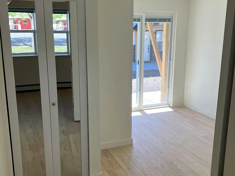 445 Ranney St — Photo 5