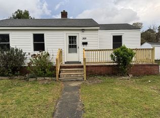 305 Miller Blvd, Havelock, NC 28532