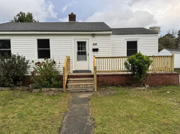 305 Miller Blvd, Havelock, NC 28532