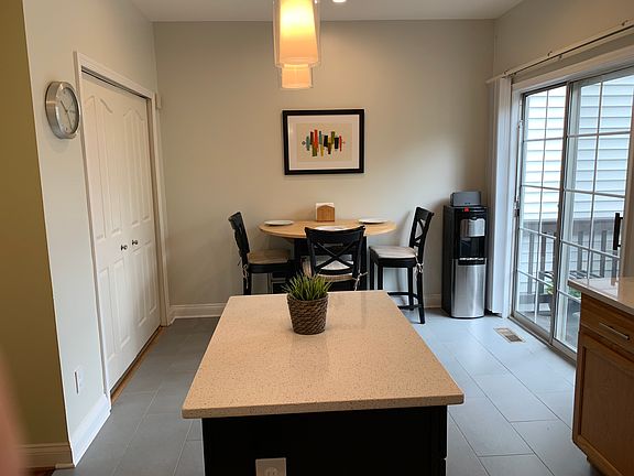 Gourmet kitchen