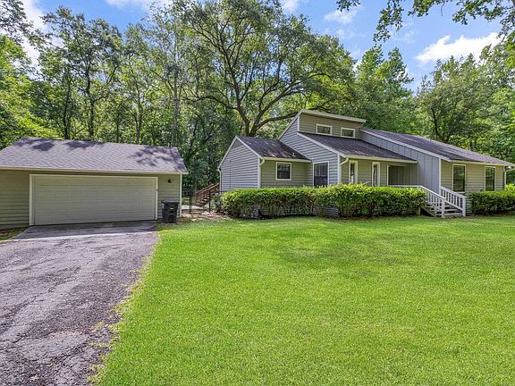 2nd image of 3180 Beaver Creek Dr
