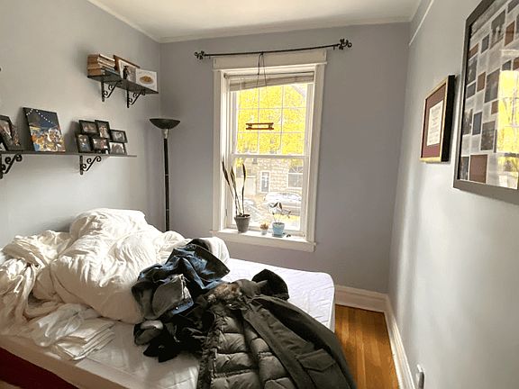 3rd image of 5711 N Glenwood Ave APT 1