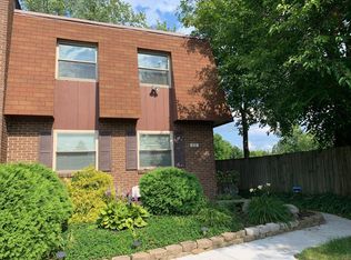 418 Hampshire Dr, Hamilton, OH 45011