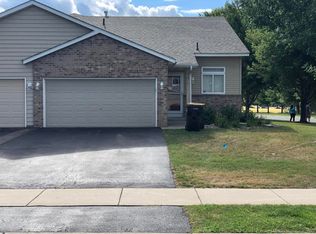 4311 Blakewood Dr, Shakopee, MN 55379