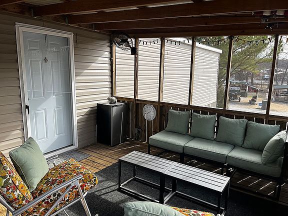 4th image of 109 Possum Ln
