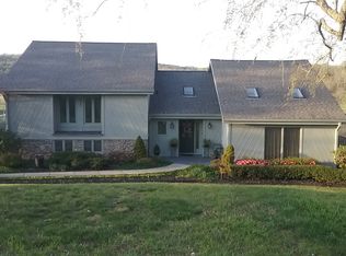 2734 Lakeview Dr, Lenoir, NC 28645