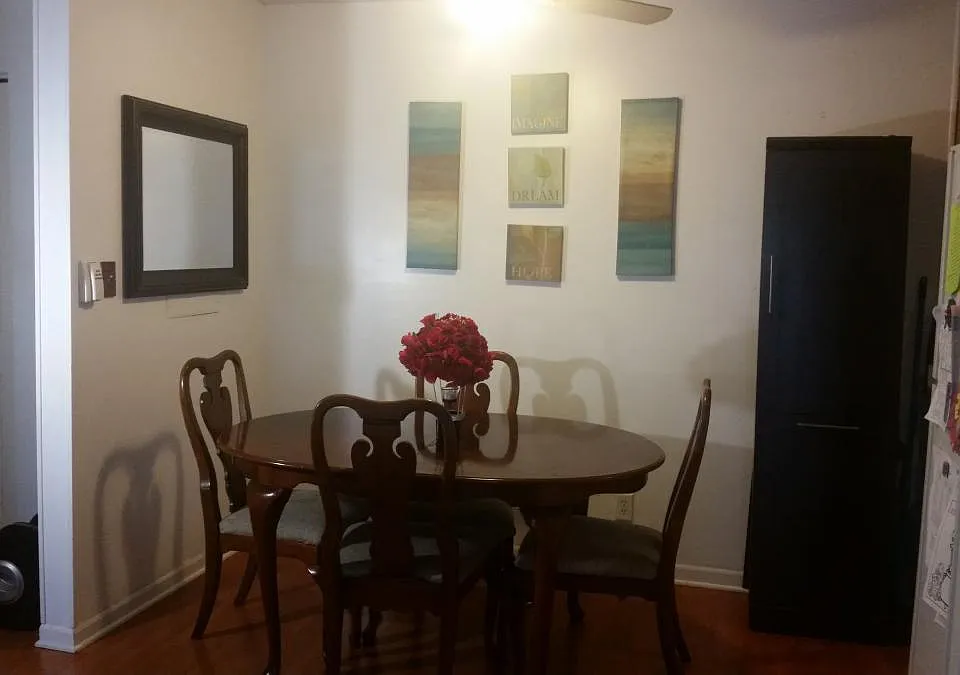 Attached diningroom