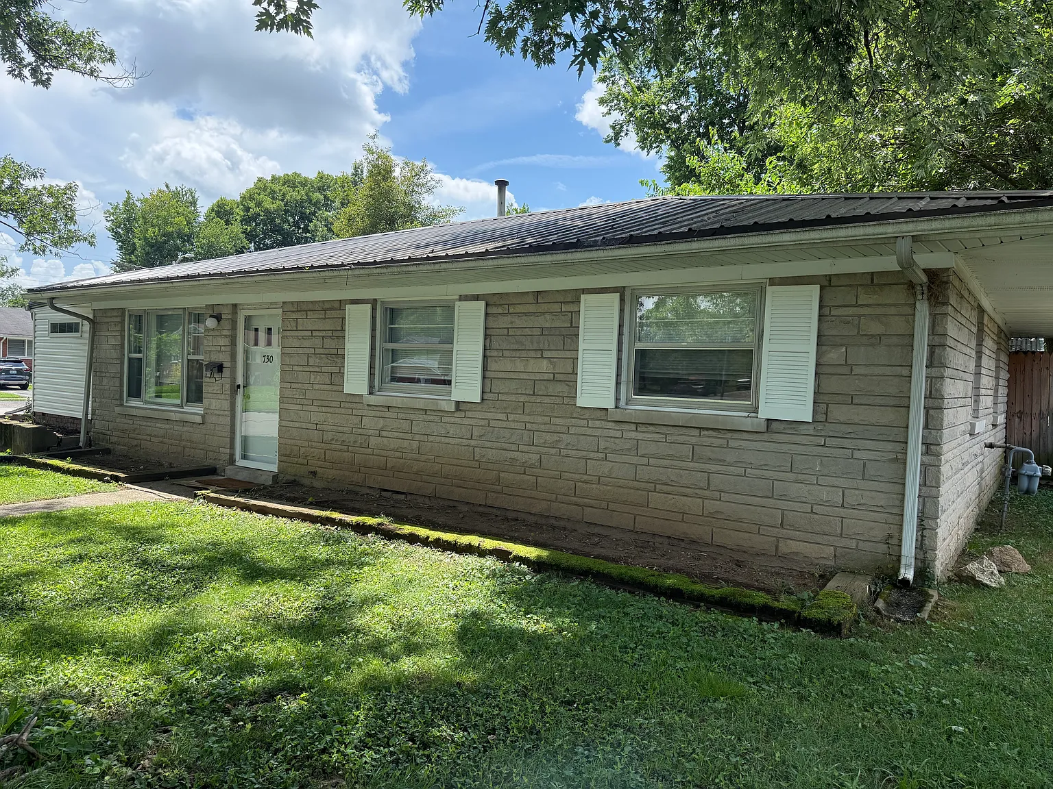 3 bed, 1100 sqft, $1,625 — Photo 1