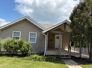 1237 Center St, Lake Geneva, WI 53147