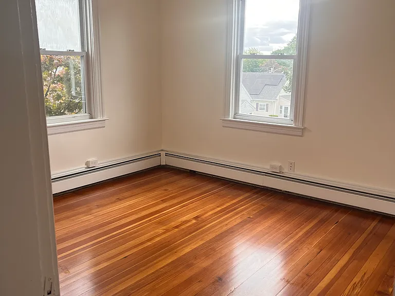 138 Sandringham Ave #2 — Photo 10