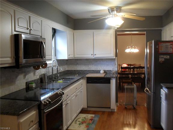 3rd image of 7419 Gerald Dr
