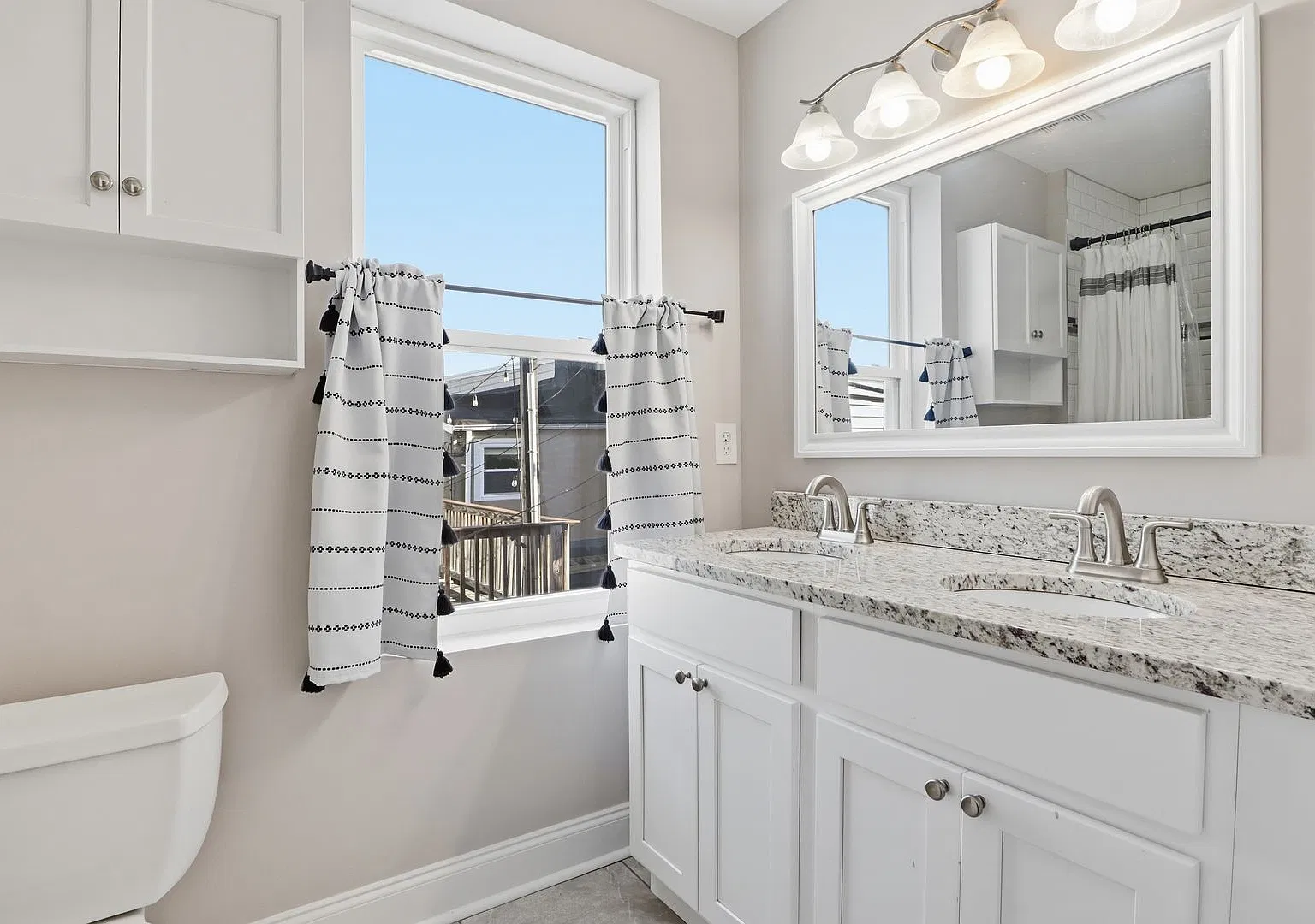 2BR 2BA Canton Charmer — Photo 4