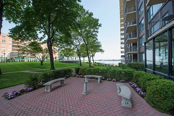 Sold by Lovett Realty, Inc. | media 4